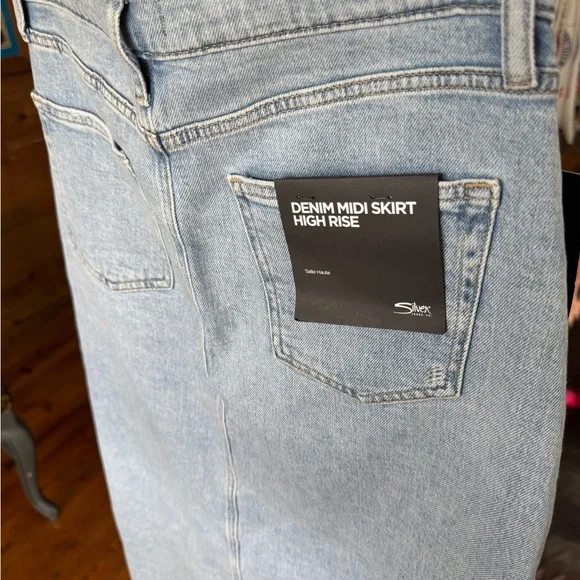 Silver Jeans Co. Light Blue Denim Skirt - Picture 4 of 12